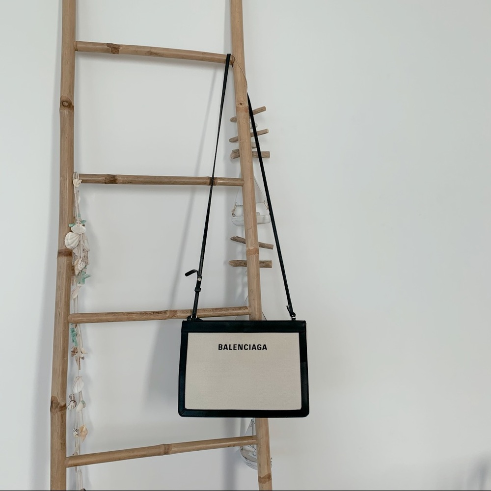 Balenciaga medium canvas pouch - Picture 11 of 11